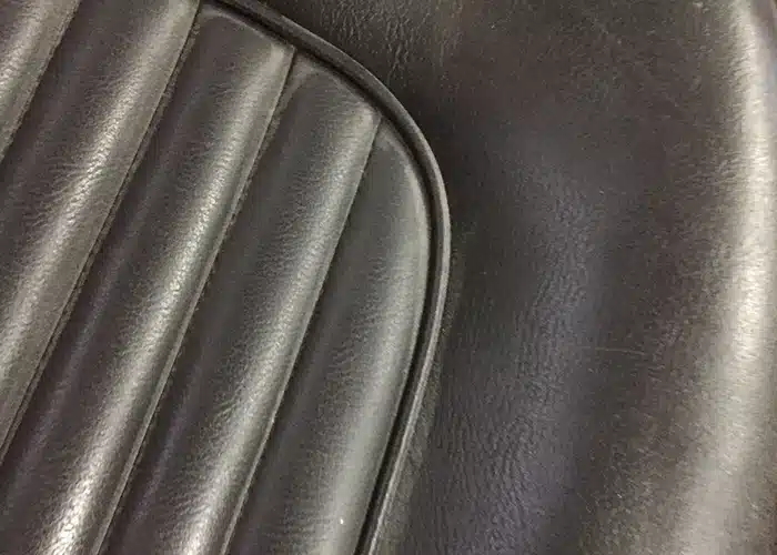 riparazione-sedili-cruscotti-e-selle