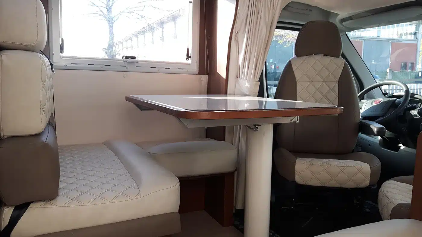 tappezzeria-camper-rivestimenti-interni